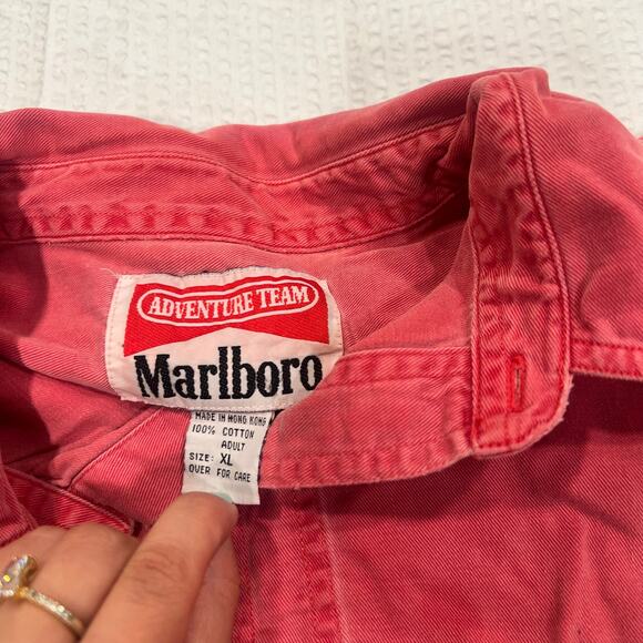 Marlboro red button down shirt men XL *flawed* - Picture 5 of 9